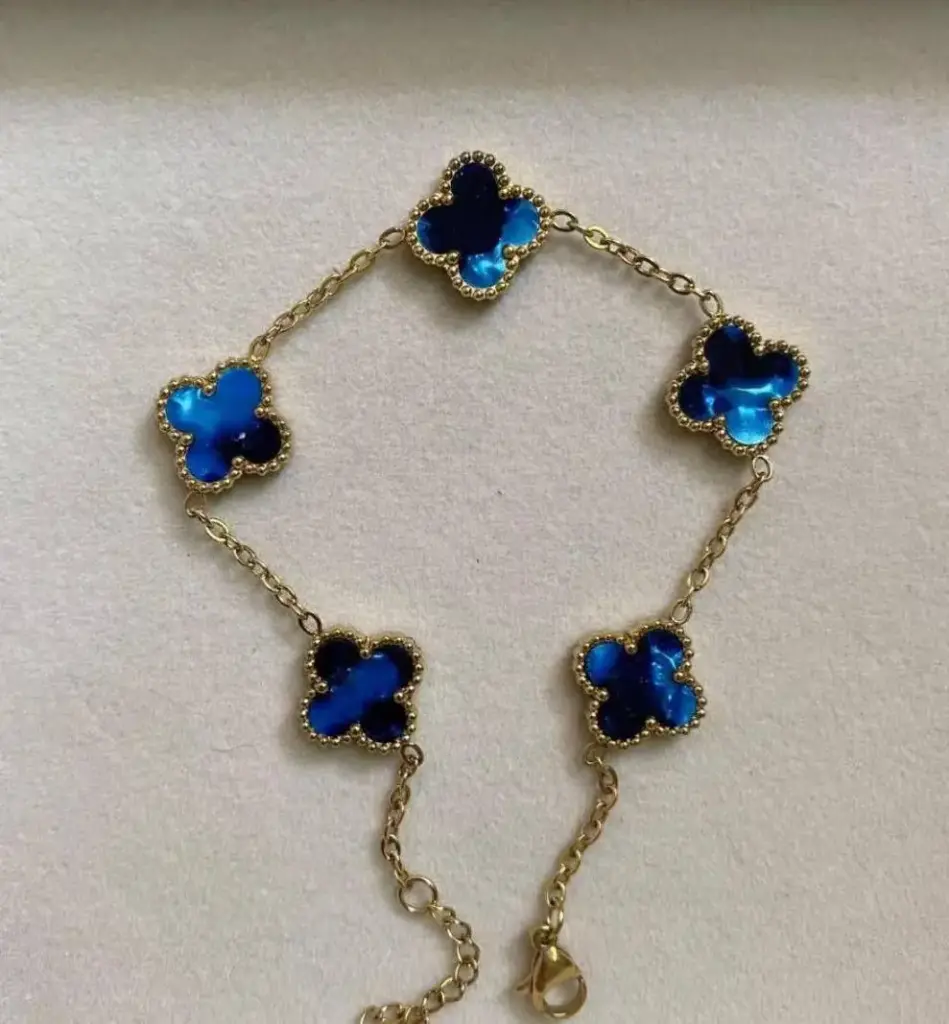 Clover Charm Bracelet's